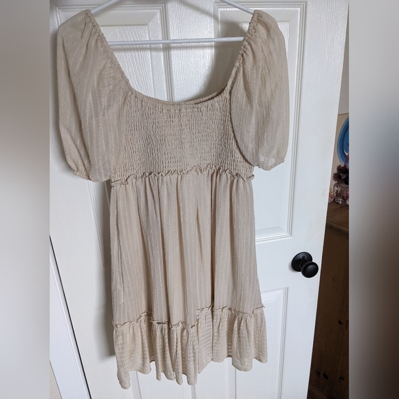 Smocked vanilla mini dress - Picture 4 of 4